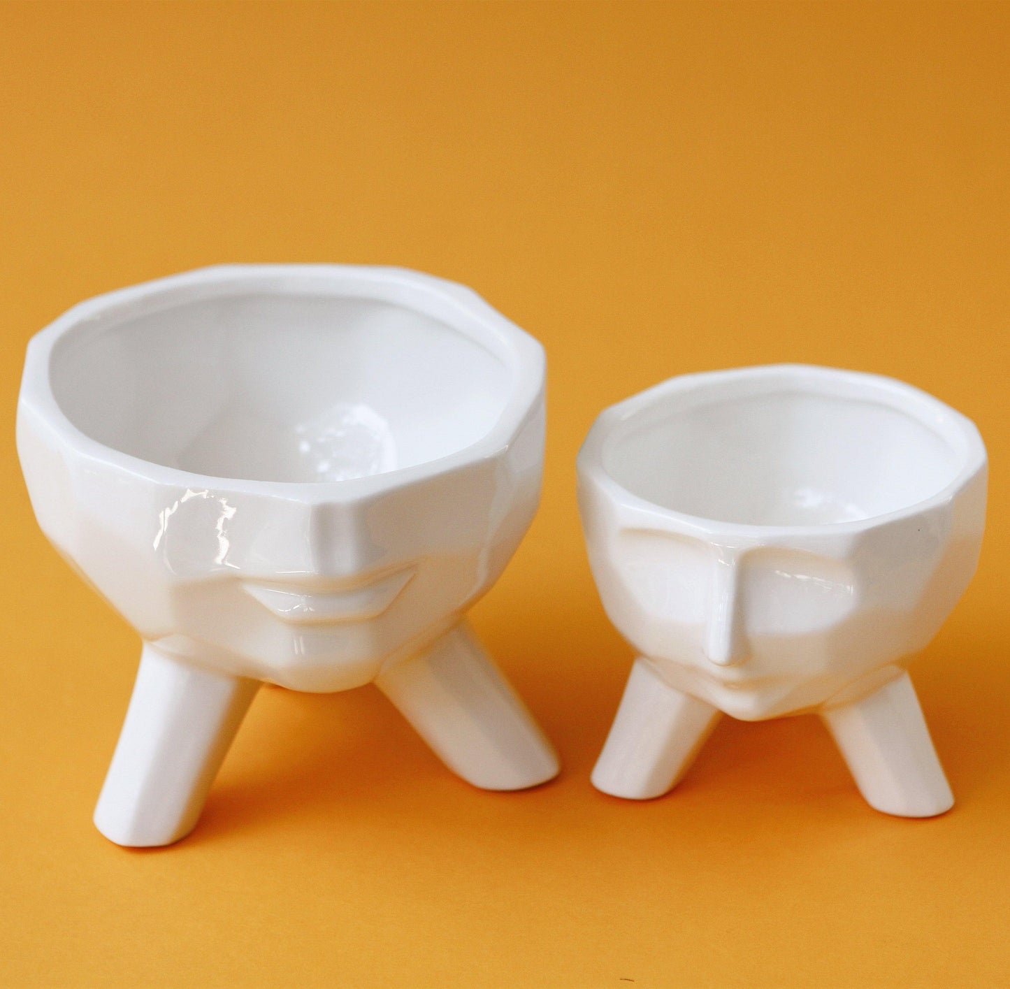 Soléra – Cache-pots en céramique minimaliste et sculptural