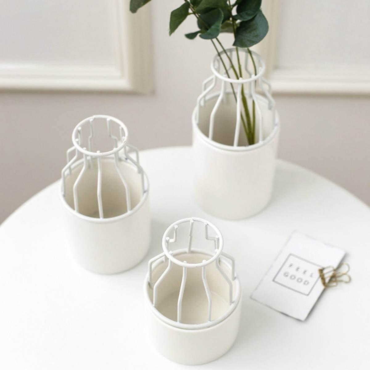 Soléna – Vase en céramique et métal texturé et sculptural