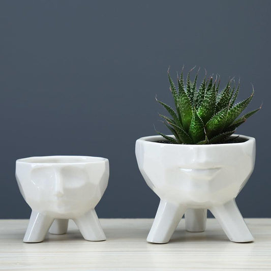 Soléra – Cache-pots en céramique minimaliste et sculptural