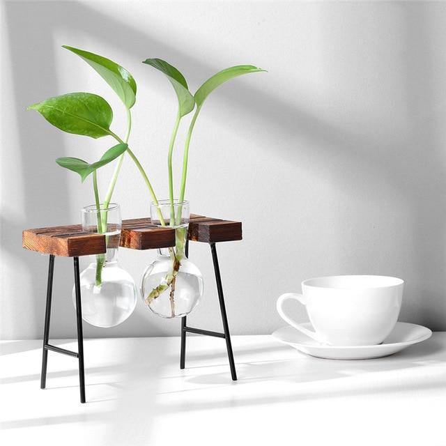 Lunara – Vase en verre suspendu artisanal avec support bois et métal